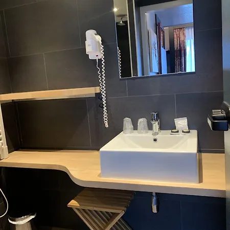 Du Hotel 4*
